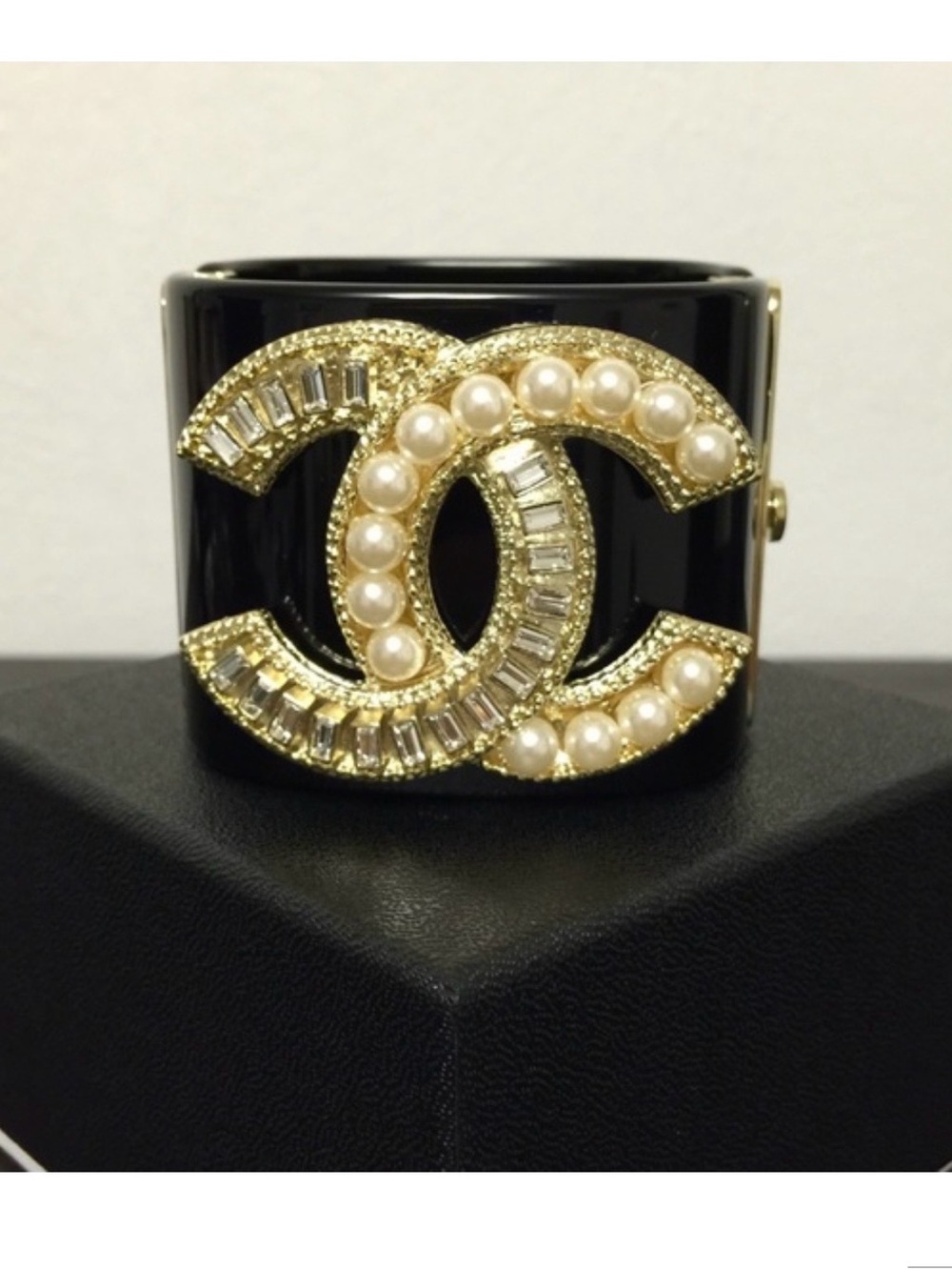 Gorgeous Bangle - Picture 3 of 6